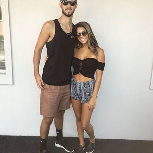 Meet your Posher, Dania